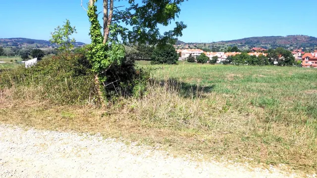 Terreno urbanizable en Penagos - foto 4