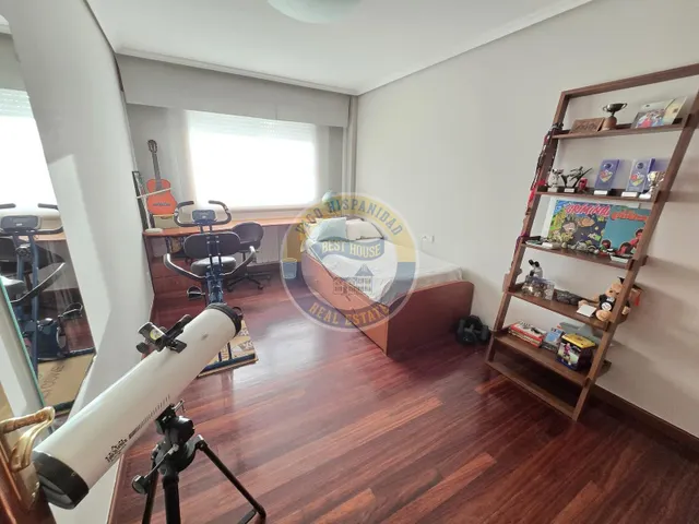 Piso 3 habitaciones 100m² en alquiler - Coia — 26