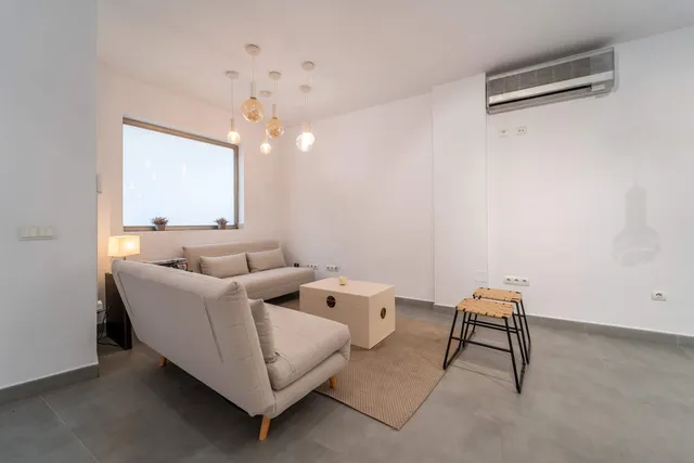 Local comercial 64m² en venta - Marbella — 22