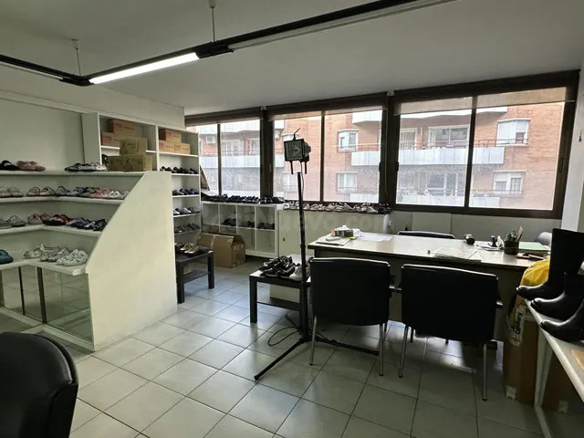 Se vende oficina en Eixample / Nova Esquerra (Barcelona). - foto 3