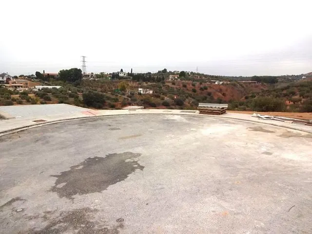 OPORTUNIDAD DE PARCELA EN LA URBANIZACIÓN NUEVA MONTELUZ, en Peligros, Granada — 12