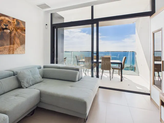 Apartamento moderno de 2 dormitorios en la planta 11 de Sunset Drive, Benidorm — 4