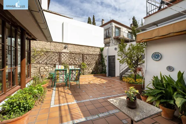 GRAN CASA EN ALBAICÍN BAJO. — 20
