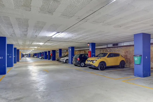 Parking 12m² en alquiler - Zona Franca — 28