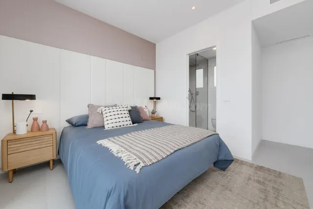 Venta de villa en El campello, de 119m2 con 3 dormitorios y  - foto 3