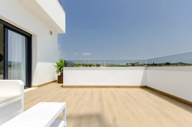 Adosada en Venta en Jacarilla Alicante - foto 2