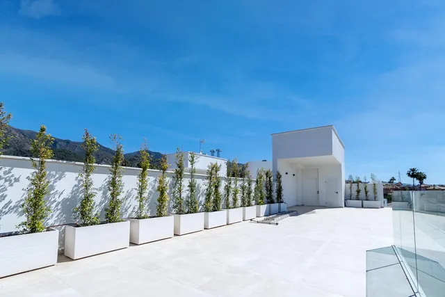 Chalet 4 habitaciones 580m² en venta - Marbella — 40