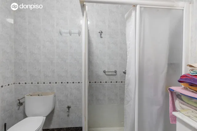 EXCEPCIONAL OPORTUNIDAD EN PLENO CENTRO DE HUÉTOR VEGA — 32