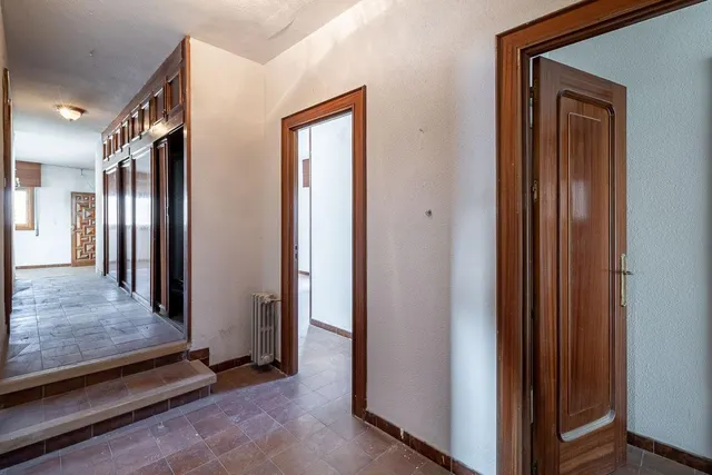 Casa con terreno y nave en Santa Fe — 31