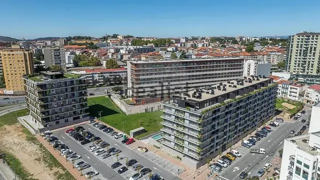 Apartamento 52m² en venta - São Victor — 24
