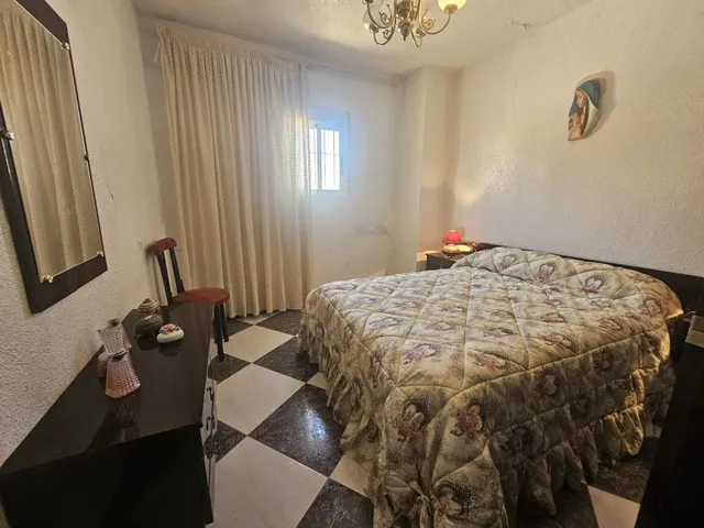 VIVIENDA EN LA CARRETERA PRINCIPAL DE ALCOLEA — 24