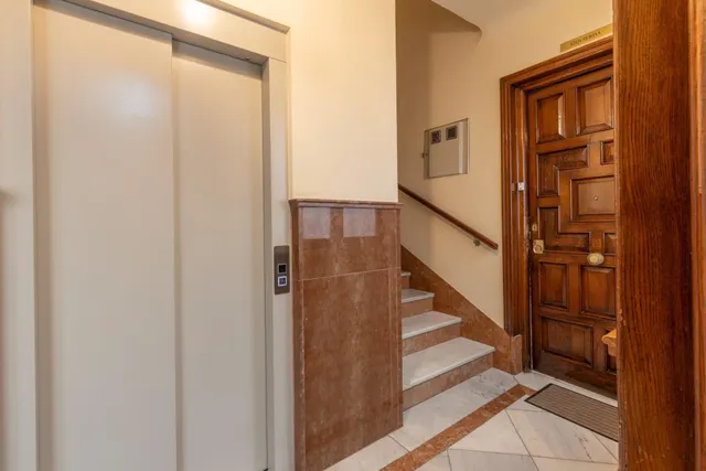 EXCLUSIVA VIVIENDA SEÑORIAL EN ANGEL GANIVET, EN PLENO CORAZON DE GRANADA — 38
