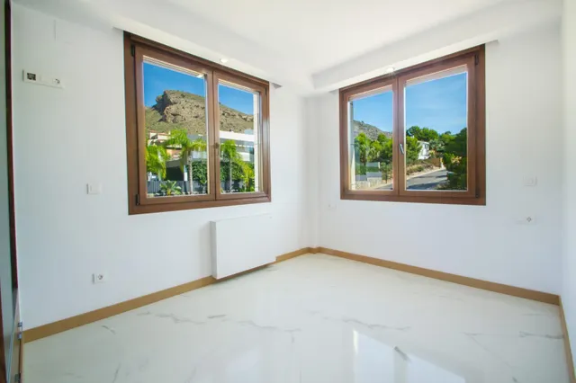 Se venden 2 maravillosas viviendas de obra nueva, zona Sierra Cortina- PRECIO NEGOCIABLE — 35