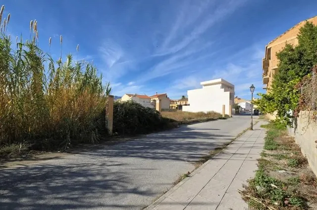 Gran parcela en Padul — 28