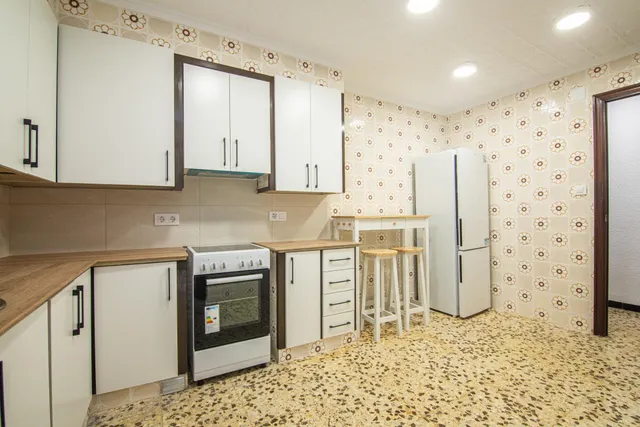 ¡PISO EN ALQUILER EN PLENO CENTRO DE ELCHE! — 7