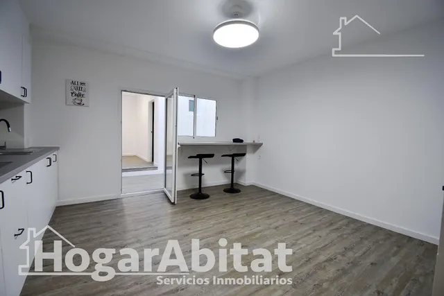 AMPLIA Y BONITA CASA REFORMADA CON 2 TERRAZAS — 11