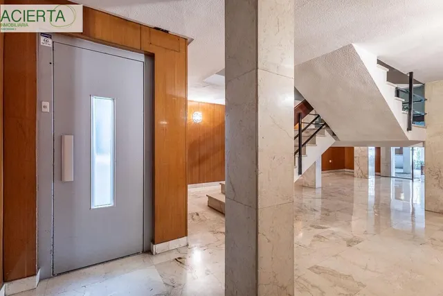 PISO EN PASEO DE LOS BASILIOS — 36