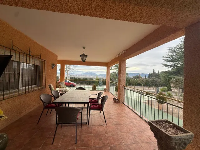Casa de campo 4 habitaciones 550m² en venta - Comunidad vale - foto 4