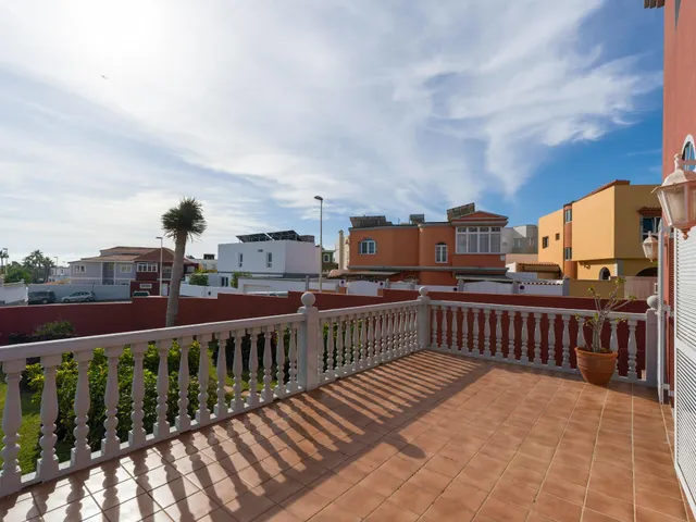 Chalet independiente con jardín y piscina privada en La Garita precio negociable — 21