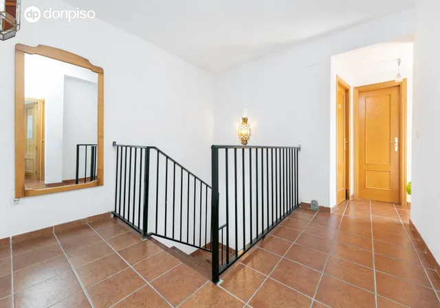 UNIFAMILIAR EN LA ZUBIA — 23