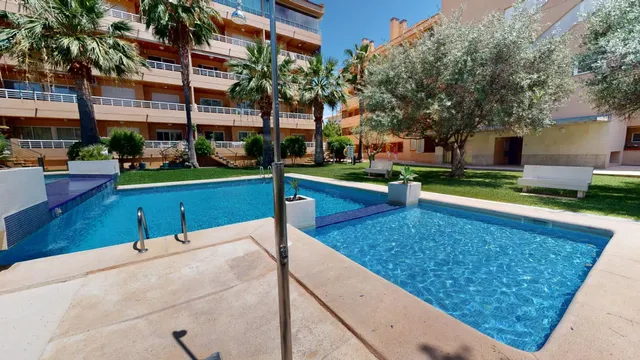 Exclusivo Apartamento de 3 dorm. en Albir — 13