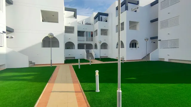 Apartamento de 1 dormitorio con terraza y piscina en Urbanización Milenio III en San Juan de los Terreros — 32