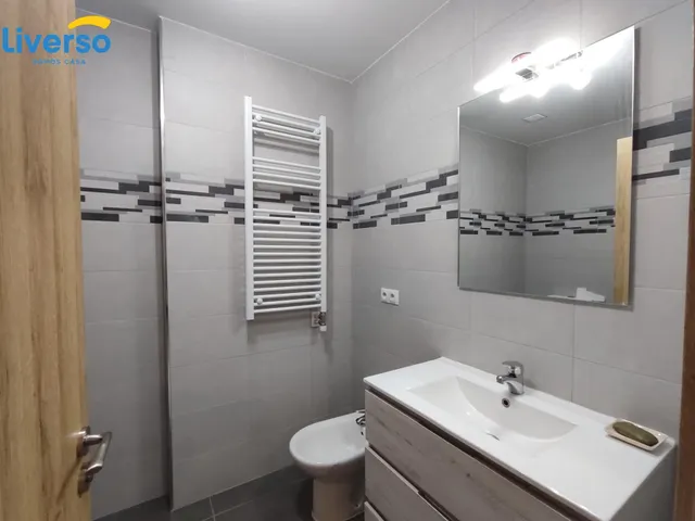 Para quiene guste de la tranquilidad de pueblo. para empresas. os presentamos este magnífico apartamento en pedrosa de rio urbel. precio del alquiler con gastos incluidos. — 12