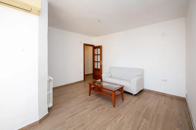 Piso Junto Calle Alhamar — 8
