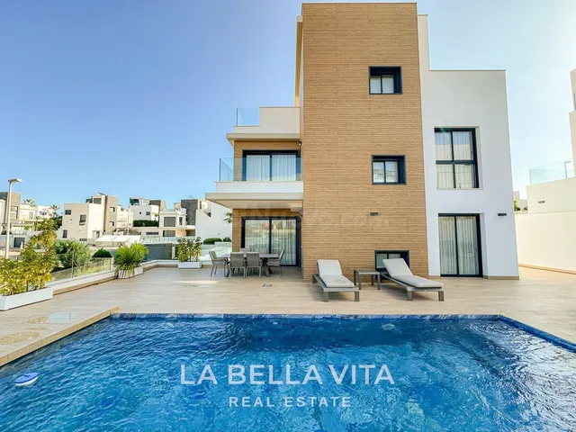 Villa 6 habitaciones 406m² en venta - Urbanización Perla del - foto 2