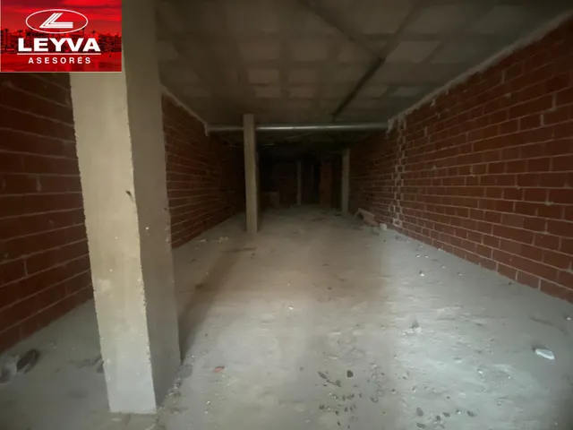 LOCAL COMERCIAL EN VENTA — 17