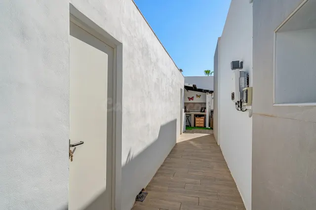 VILLA DE 4 DORMITORIOS Y 2 BAÑOS EN FORTUNA (MURCIA) — 16