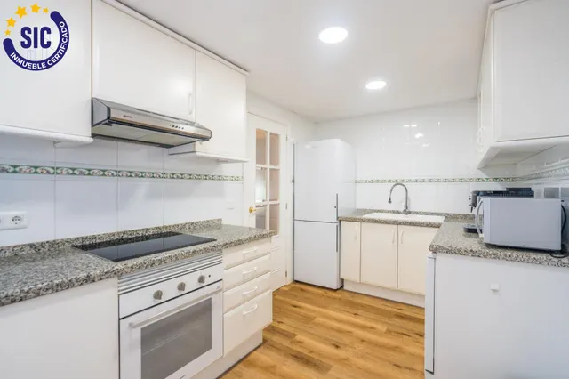 Vive al exterior: planta baja con dos terrazas en Torre en Conill — 23