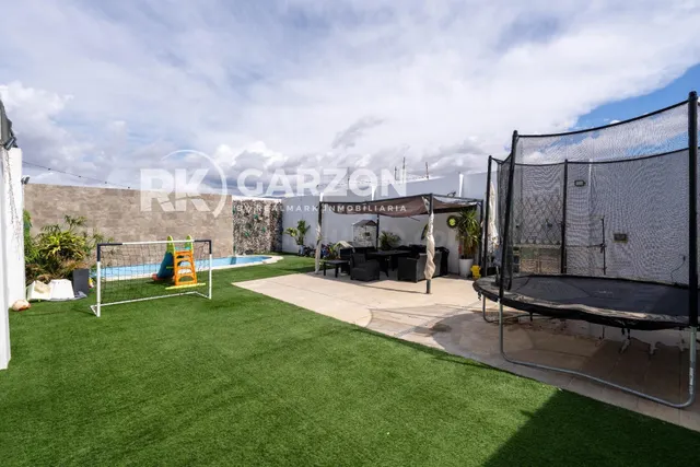 CASA CON PISCINA Y TERRAZA DE 200 M2 EN LA JUAIDA - foto 3