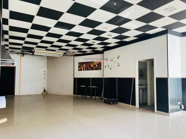 SE ALQUILA LOCAL COMERCIAL EN EL TEMPLE — 3