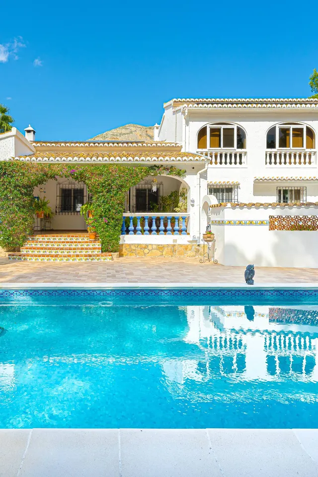 Villa Montgó. Villa tradicional en venta en las laderas del Montgó, entre Dénia y Jávea. — 6