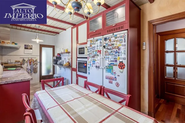 Chalet Exclusivo en Camino Bajo de Huétor — 9