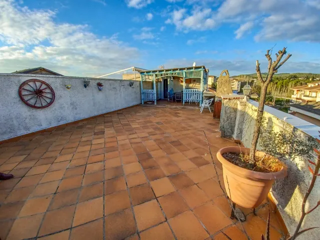 ATICO EN VENTA EN 2º LINEA DE MAR EN  CUNIT — 31