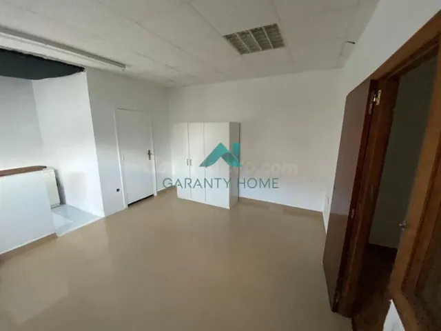 Se vende local comercial en Gibaja