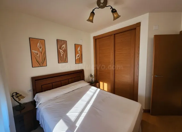 VIVIENDA SEMINUEVA EN FERIA CON GARAJE Y TRASTERO — 3