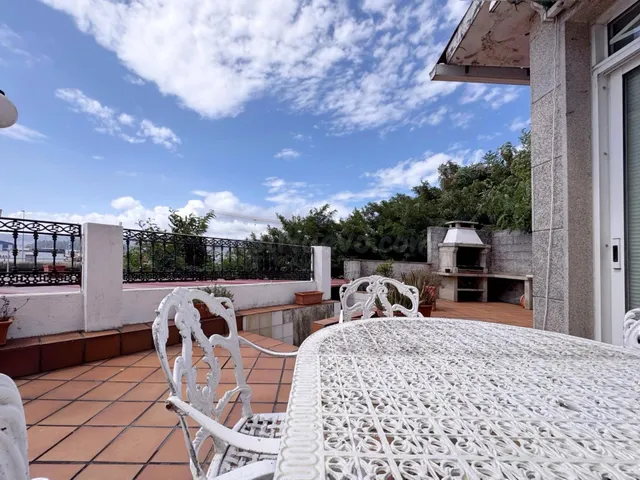 CASA CON VISTAS AL MAR ENTRE MARÍN Y PONTEVEDRA — 45