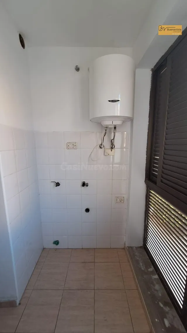 Planta baja 3 habitaciones 92m² en venta - Casco Urbano - foto 2