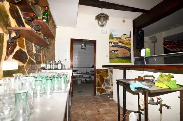 Urbis te ofrece un magnífico local comercial disponible en el centro de Béjar (Salamanca) — 7