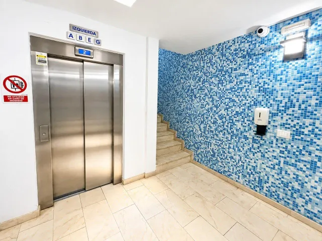 Vistas al mar, balcón y suite principal en León y Castillo — 31