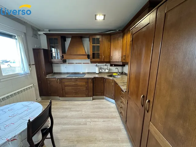 VENDEMOS EXPECTACULA CHALET CON MERENDERO, GARAJE DOBLE, habitación DE JUEGOS  MAGNICO VESTIDOR, Y MUCHO MÁS EN BRIVIESCA. — 11