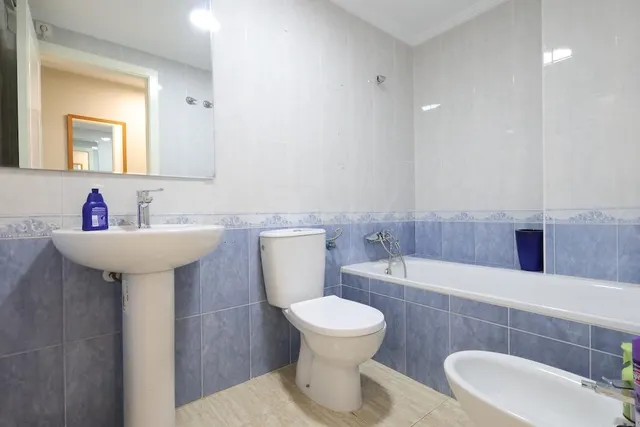 Apartamento 2 habitaciones 80m² en alquiler - Altos de Campo - foto 3