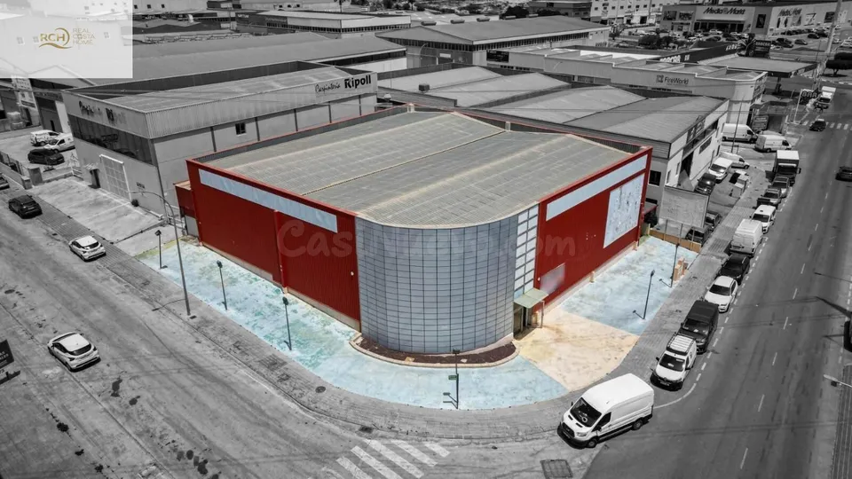 Local comercial 2625m² en venta - Balcón de Finestrat-Terra Marina