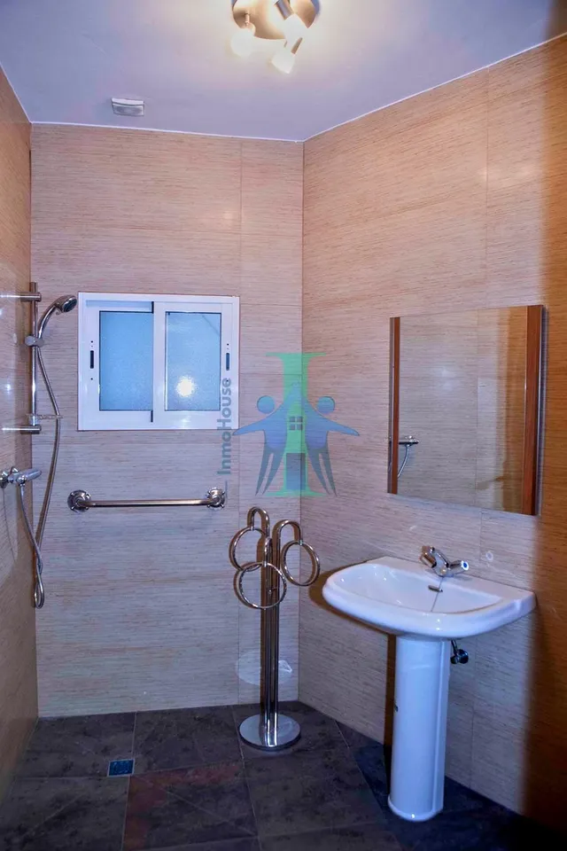 Casa independiente en zona feria san pablo — 35