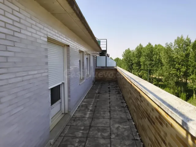 MONCASA VENDE PISO EN GRIJOTA GOLF. PALENCIA