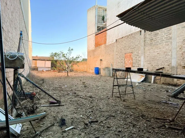 SOLAR EN BRUTO EN VENTA EN AVDA. DE CÁNOVAS Y ALREDEDORES - foto 5