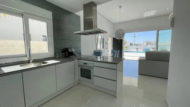 Villa 3 habitaciones 120m² en venta - Comunidad valenciana — 28